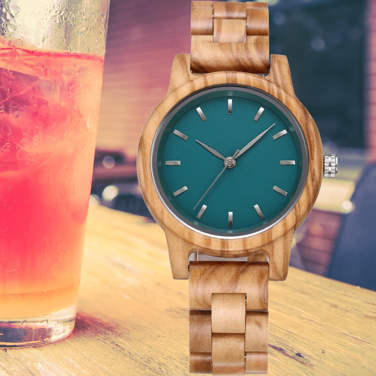 green-dial-simple-ladies-wood-grain-watch - Eminent Watches